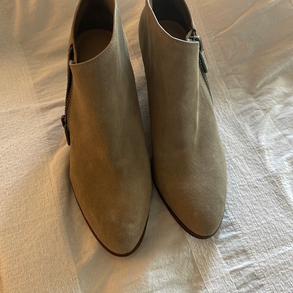 1 State Wedge Booties